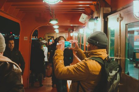 چگونه لوکس و ارزان سفر کنیم