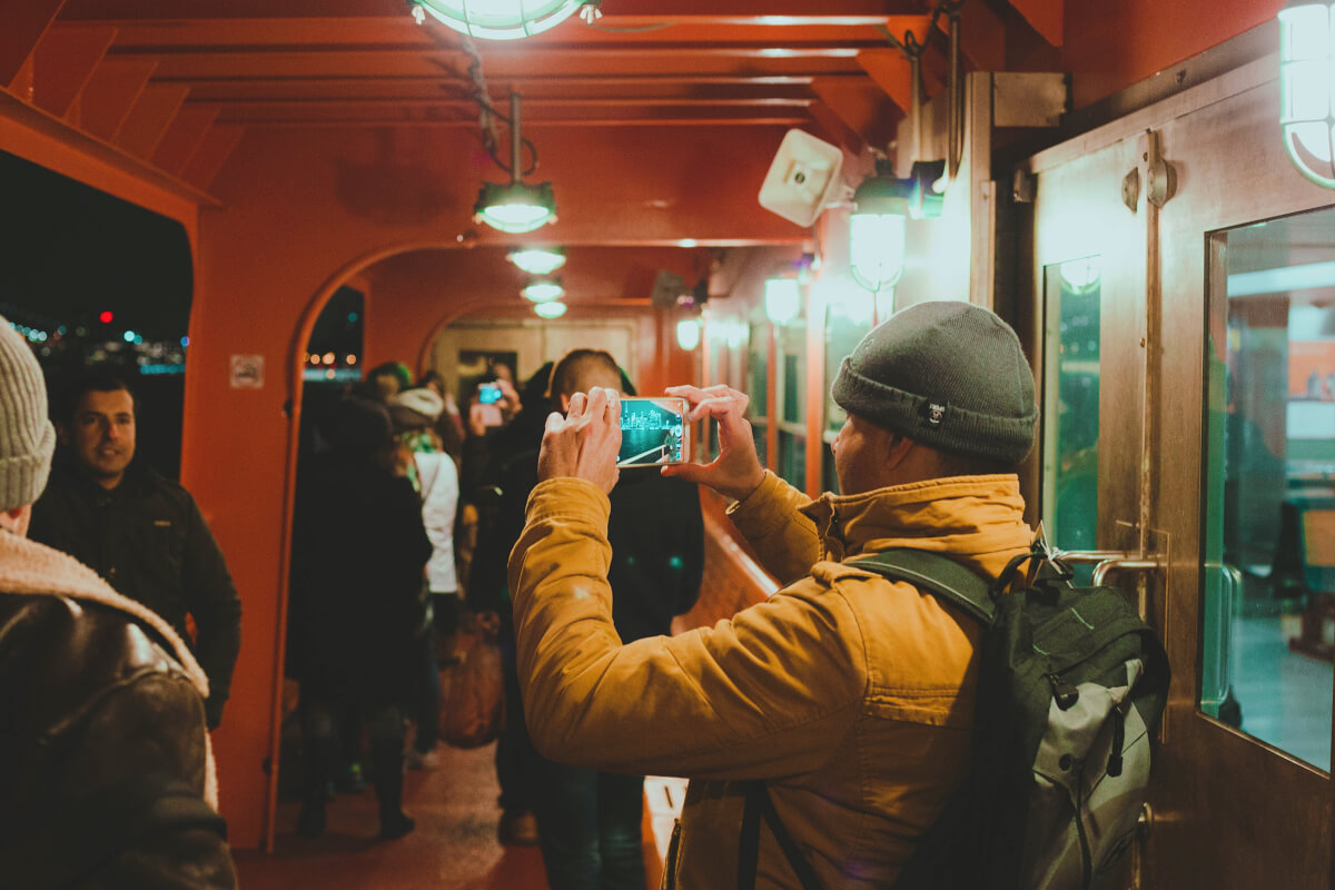 چگونه لوکس و ارزان سفر کنیم